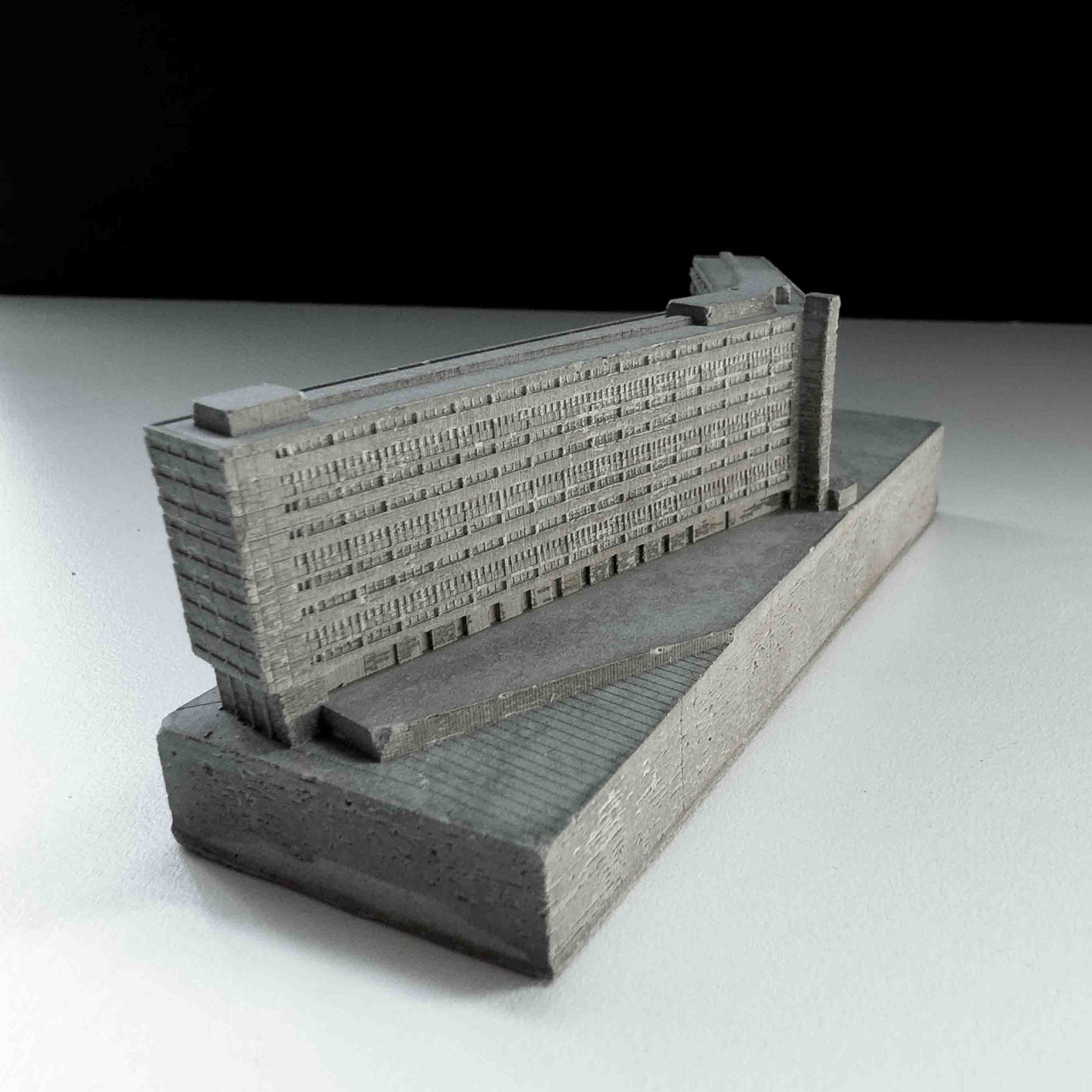 Cables Wynd House – Miniature Concrete Model