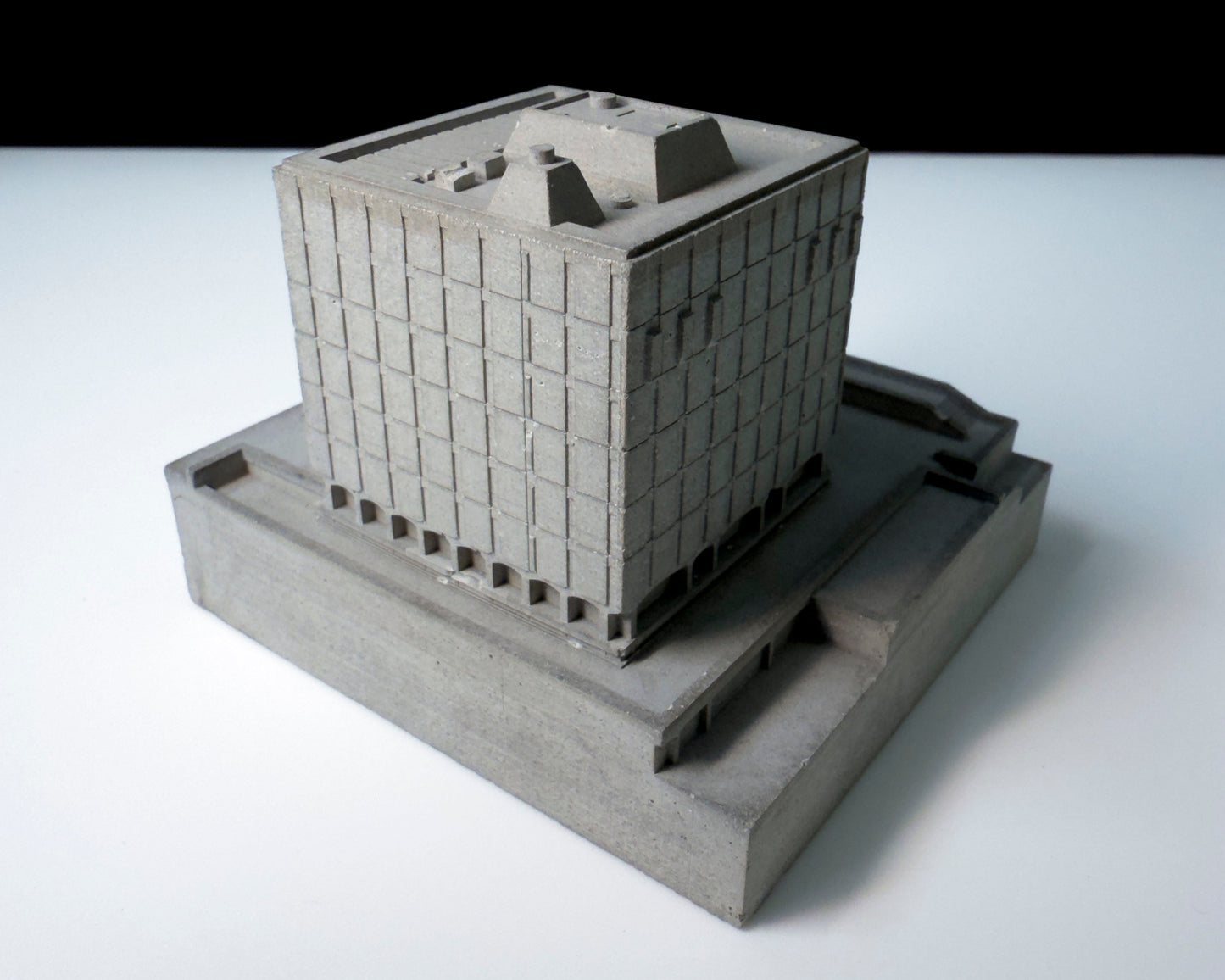 Bonny Street Police HQ – Miniature Concrete Model