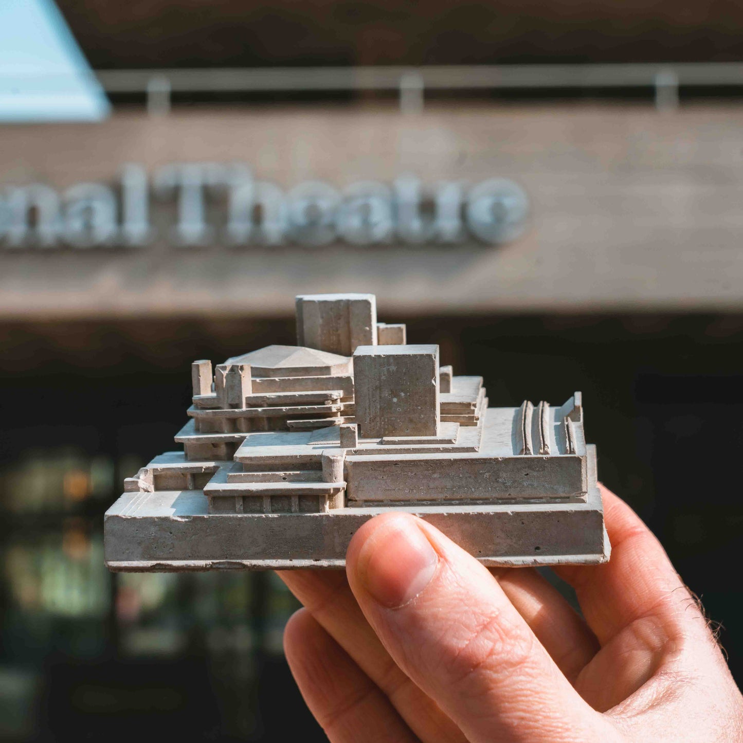 MINI 034 : National Theatre