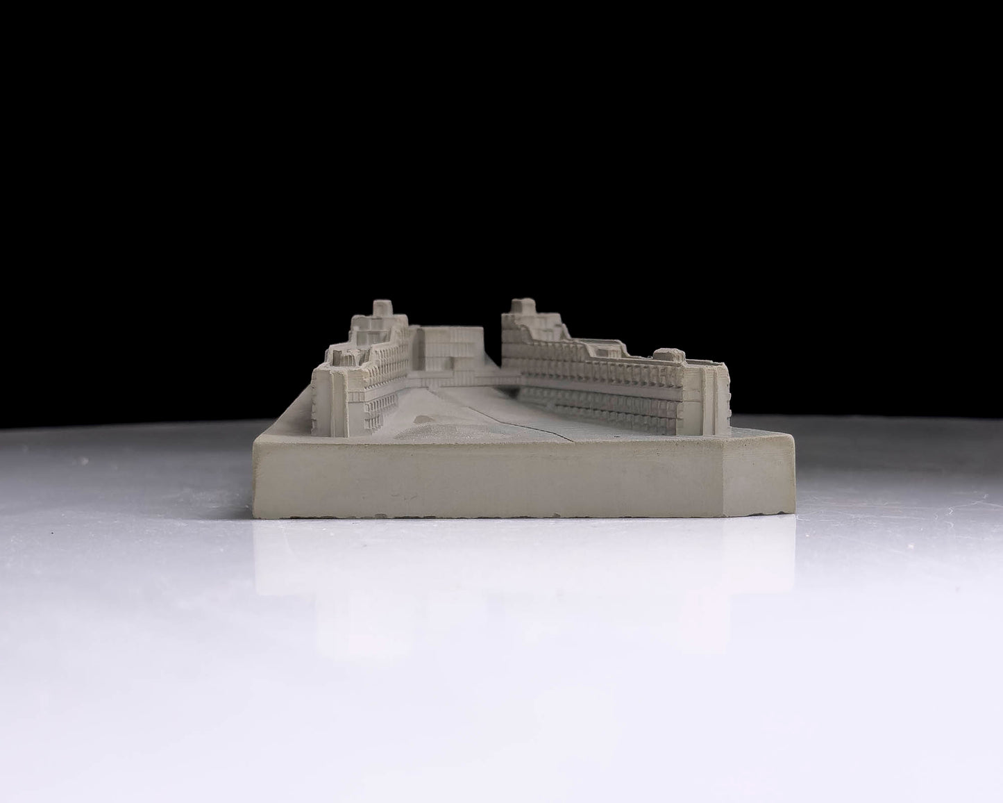 Andrew Melville Hall, St Andrews – Miniature Concrete Model