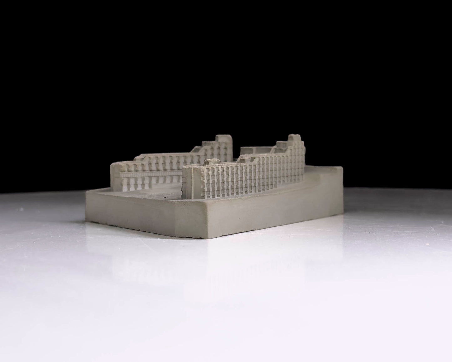 Andrew Melville Hall, St Andrews – Miniature Concrete Model