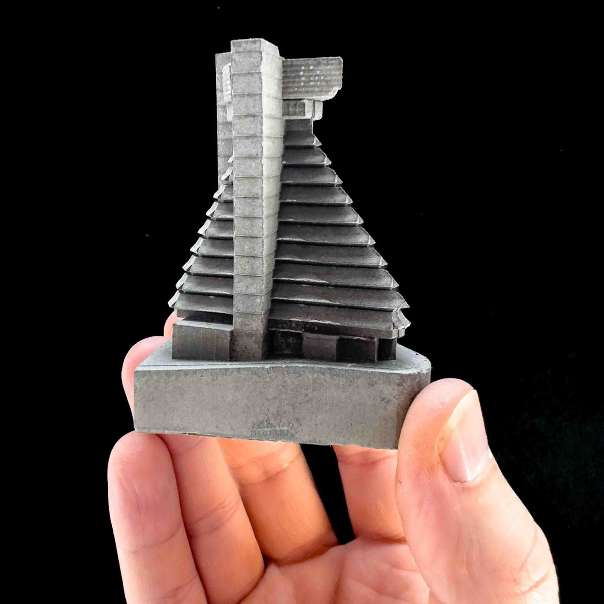 La Pyramide, Abidjan