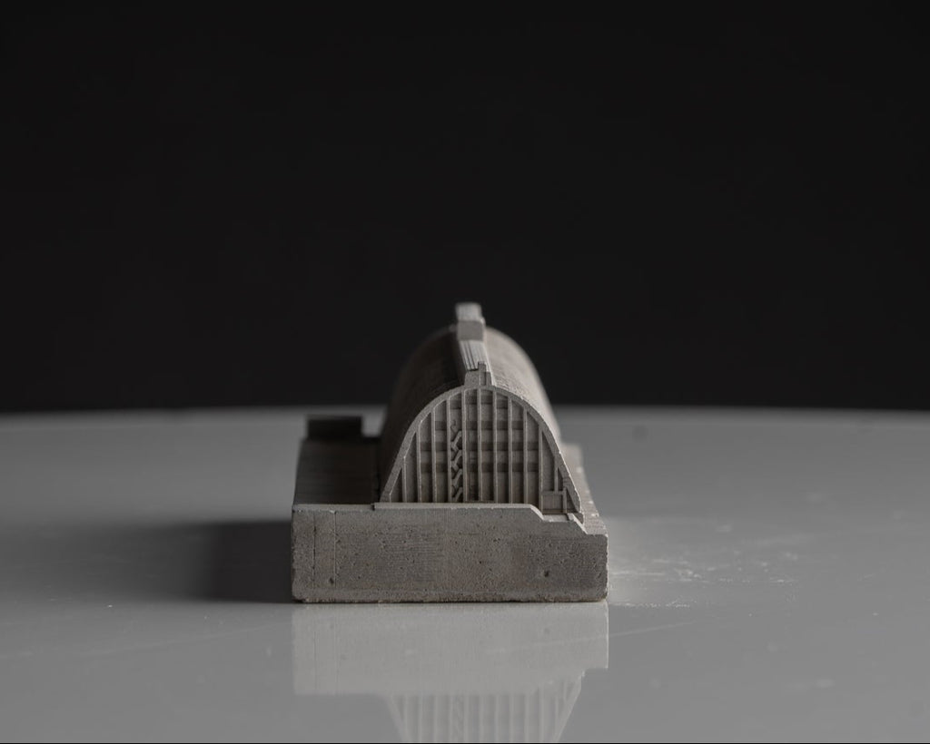 Tate and Lyle Sugar Silo - Miniature Concrete Model