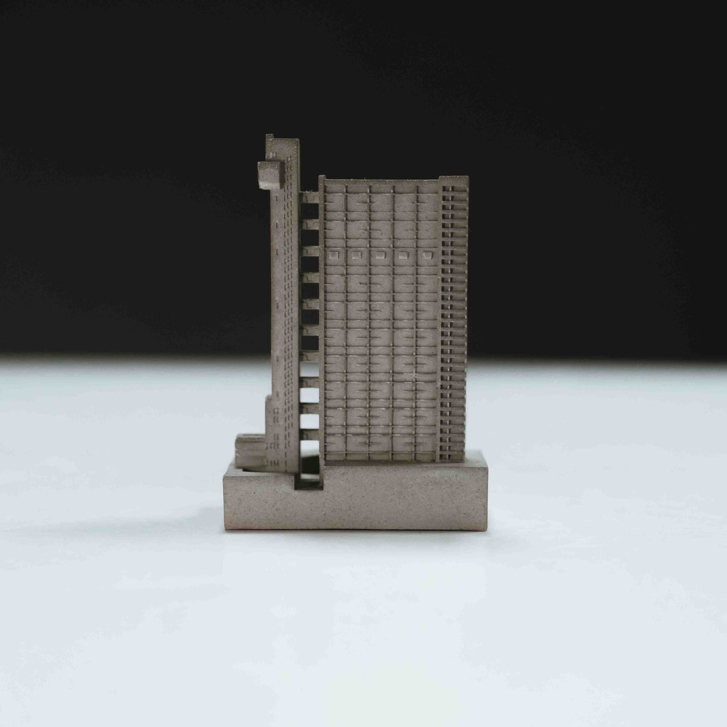 Mini 017: Trellick Tower