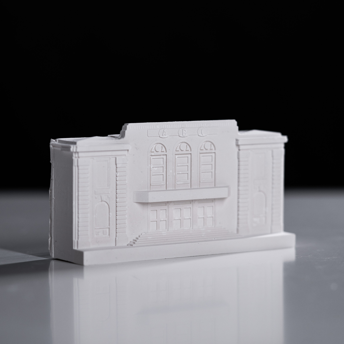 The Piccadilly miniature model